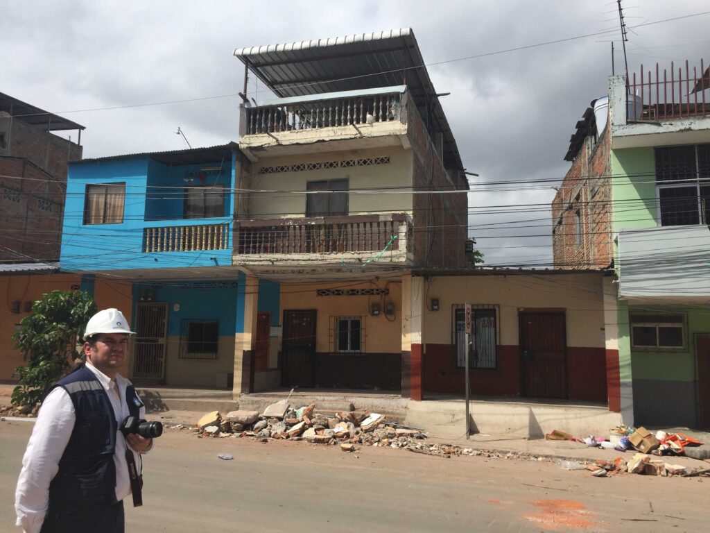 Green-tagged houses in Tarqui, Manta.