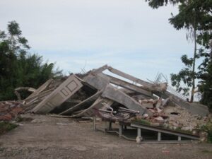 day-1-pidie-collapsed-building